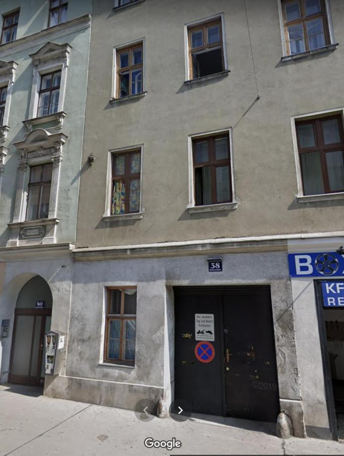Comfy 2Br- Apartment Near Wiener Stadthalle Buitenkant foto