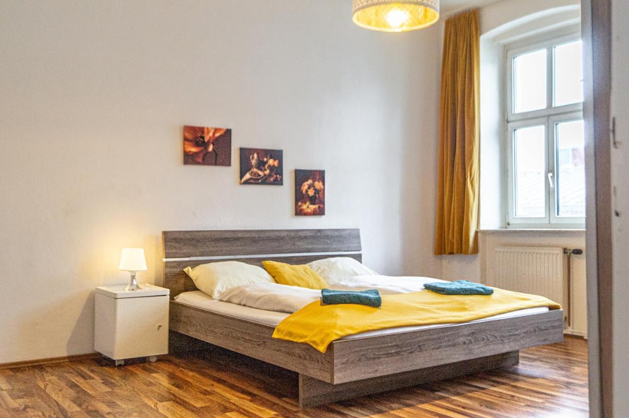 Comfy 2Br- Apartment Near Wiener Stadthalle Buitenkant foto