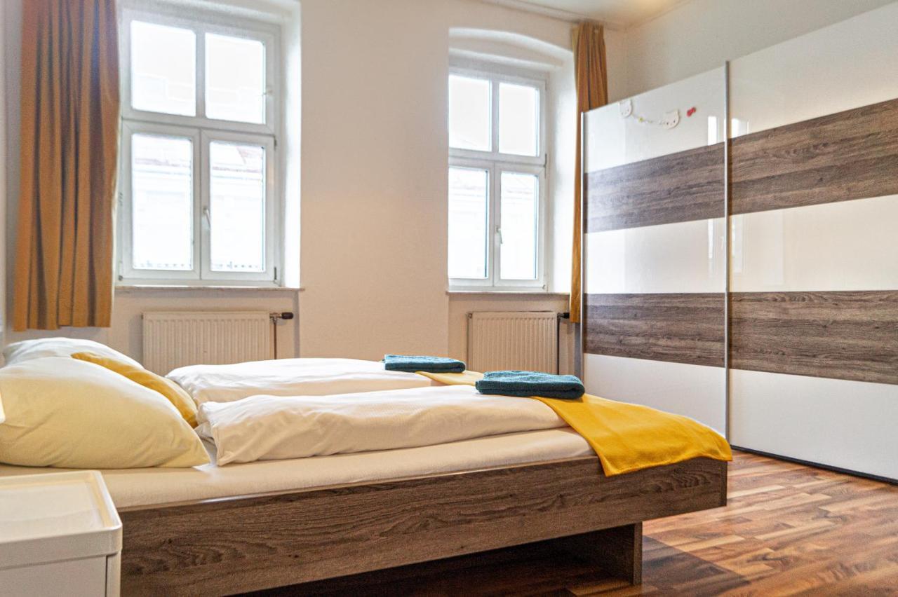 Comfy 2Br- Apartment Near Wiener Stadthalle Buitenkant foto